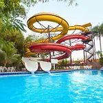 Suite No Golden Dolphin Grand Hotel - 3 Pessoas