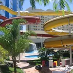 Suite No Golden Dolphin Grand Hotel - 3 Pessoas